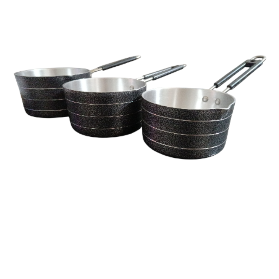 Colour coated aluminium saucepan for daily kitchen cooking